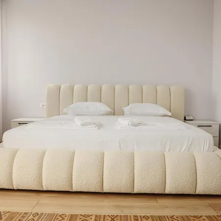 Id-real Golem (Tirana)