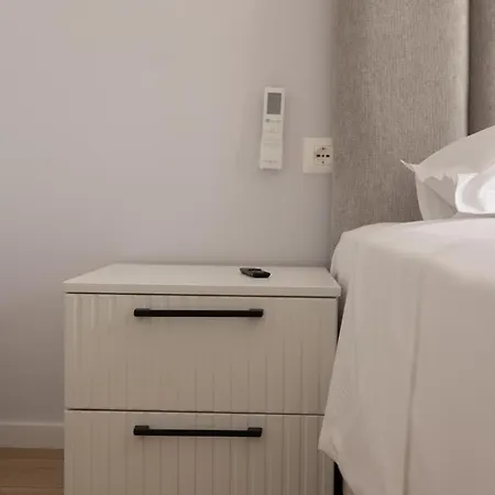 Villa Id-real Golem (Tirana)