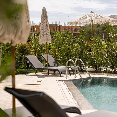 Villa Id-real Golem (Tirana)