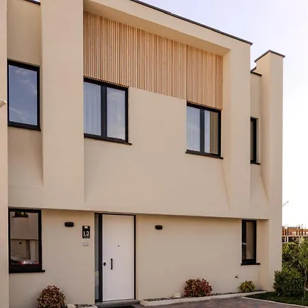 Id-real Villa *