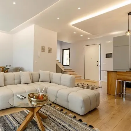 Id-real Villa *