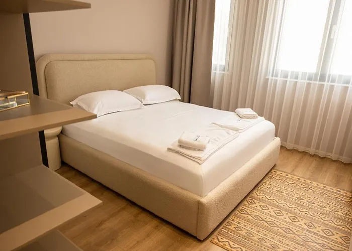 Id-real Golem (Tirana)